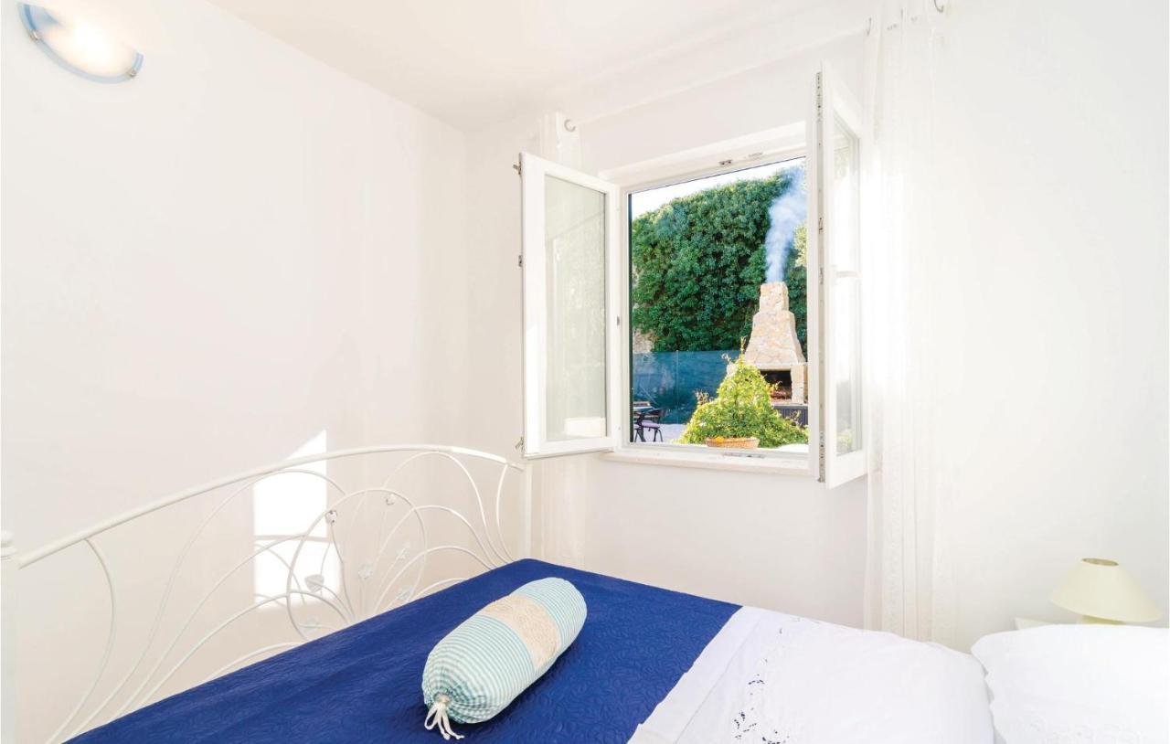 2 Bedroom Cozy Apartment In Klek Exterior foto